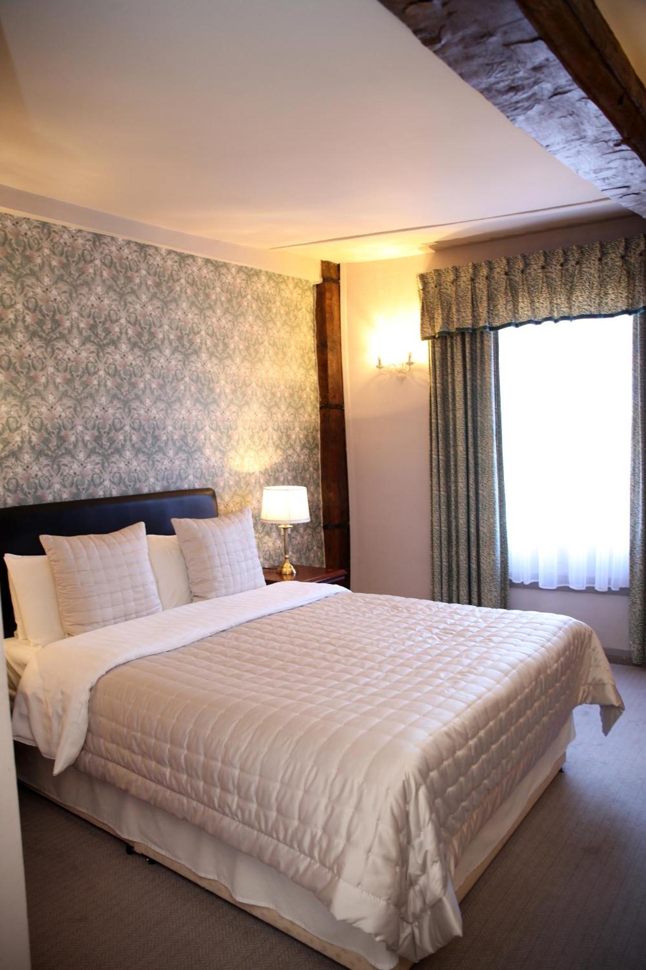 Crown Hotel نانتويتش المظهر الخارجي الصورة